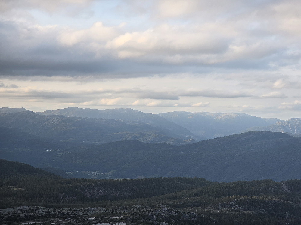 Tåråfjellet og Mælefjell