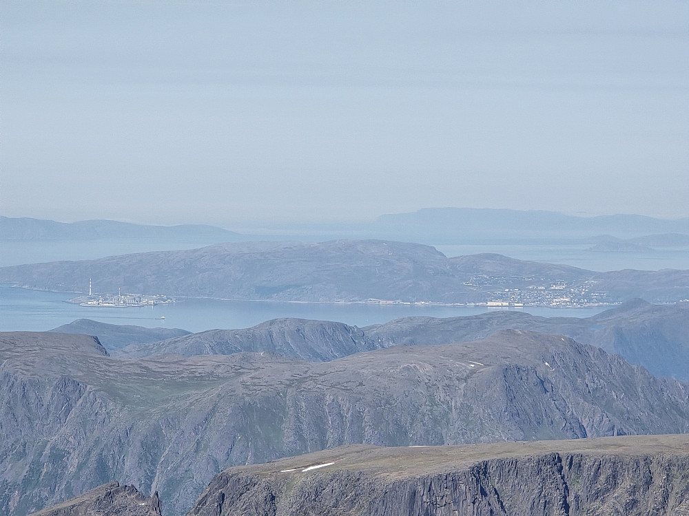 Melkøya og Hammerfest