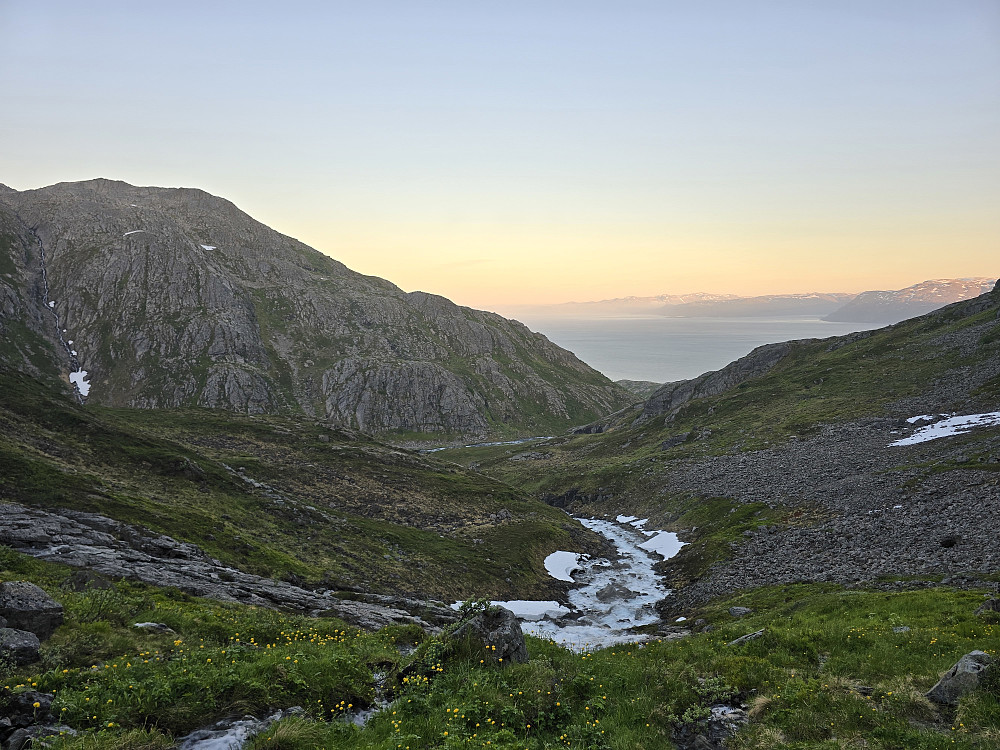 Nedover Måskodalen
