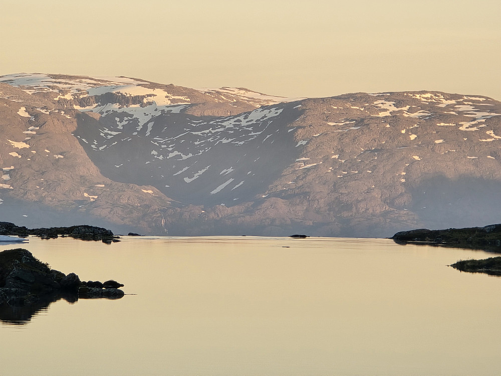 396-vannet i flott lys