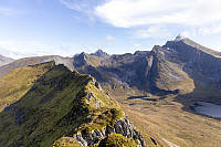 Ryggen mot Tverrfjellet Aust, sett fra Tverrfjellet.