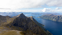 Vartdalsfjorden og Liahornet