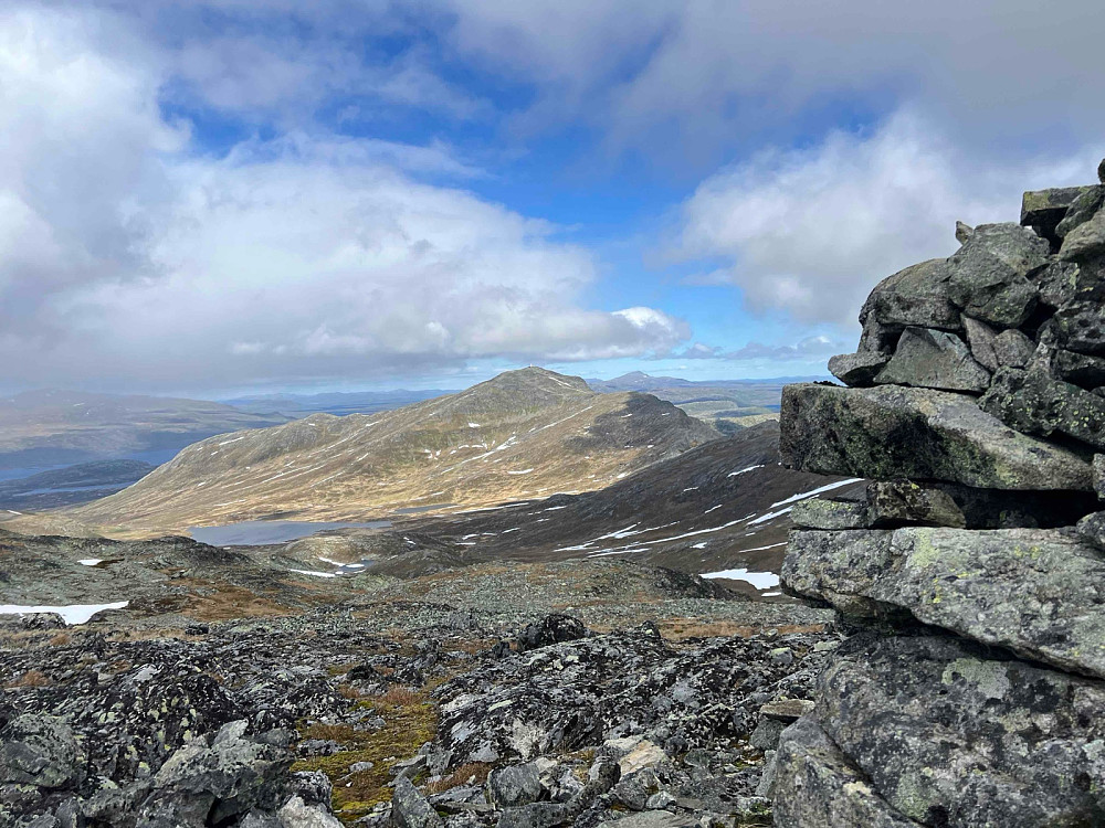 Utsikt fra Svarteknippa mot Bitihorn og Bygdin
