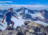 AnneW_20250815_689f59324c8e2.jpg
