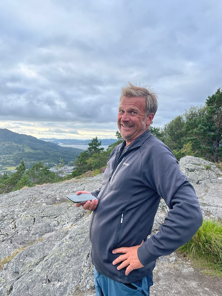 Blid kar på toppen ( selv om han ble lovet en hviledag)