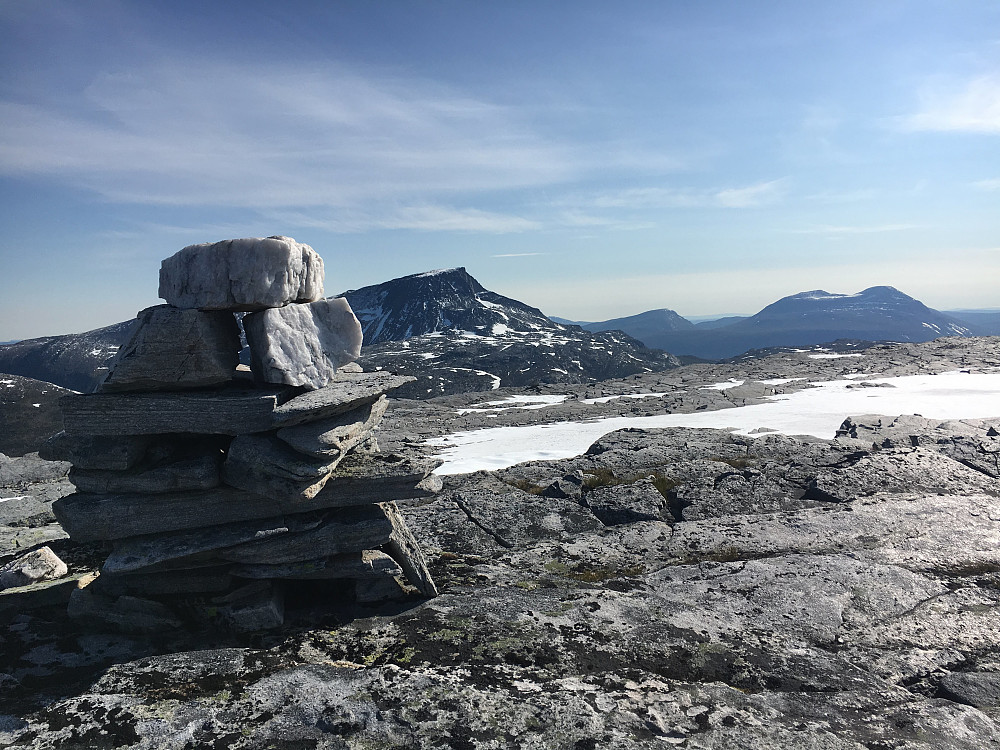 Toppen av Strankåbotnfjellet med Snota i bakgrunnen.