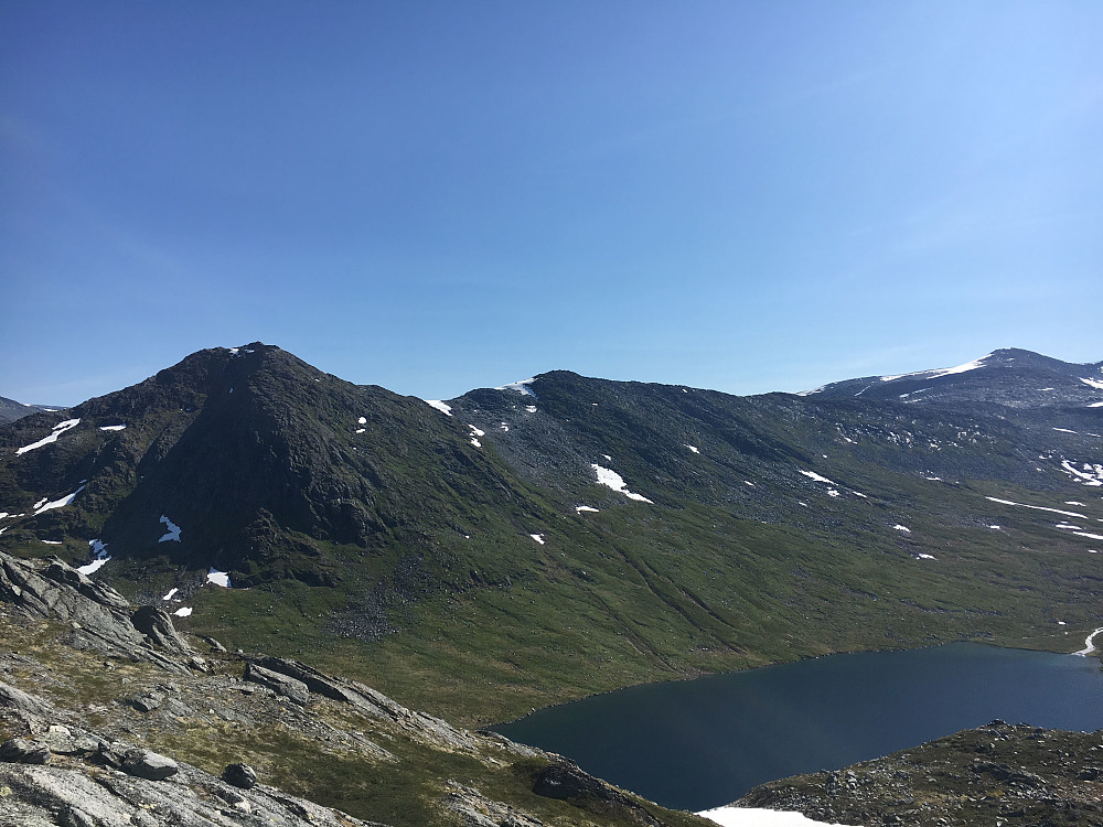 Tilbakeblikk mot Bollen og Nedre Salsvatnet fra fra Østre Salen.