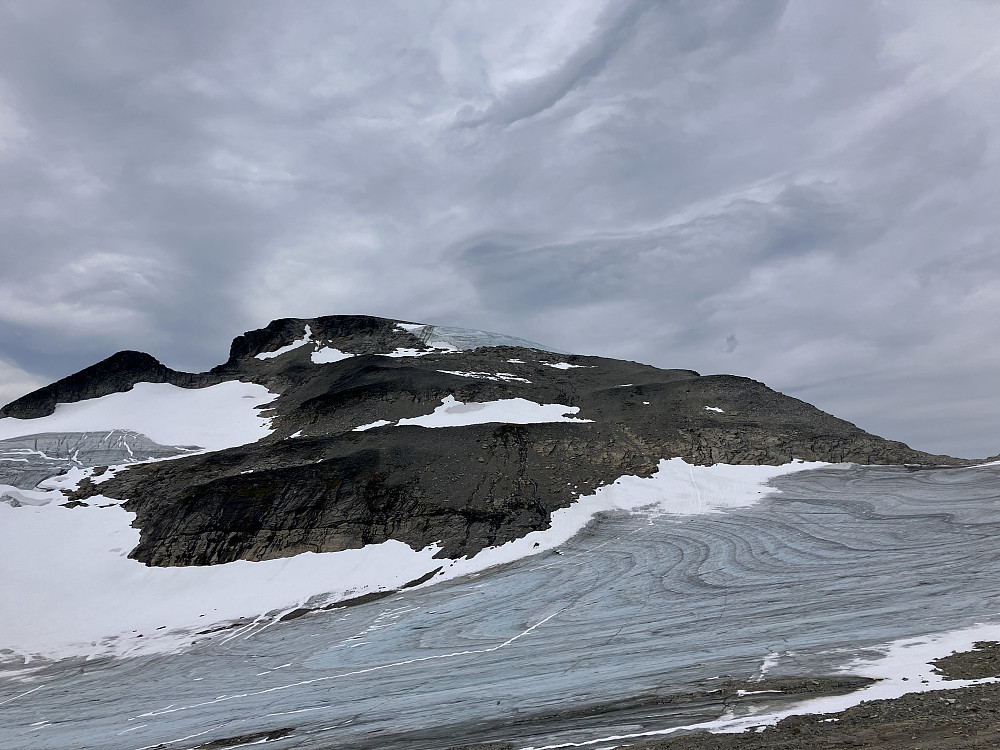 Kongskrona fra Sørøstre Vinnufjellet. Ikke mye snø igjen.