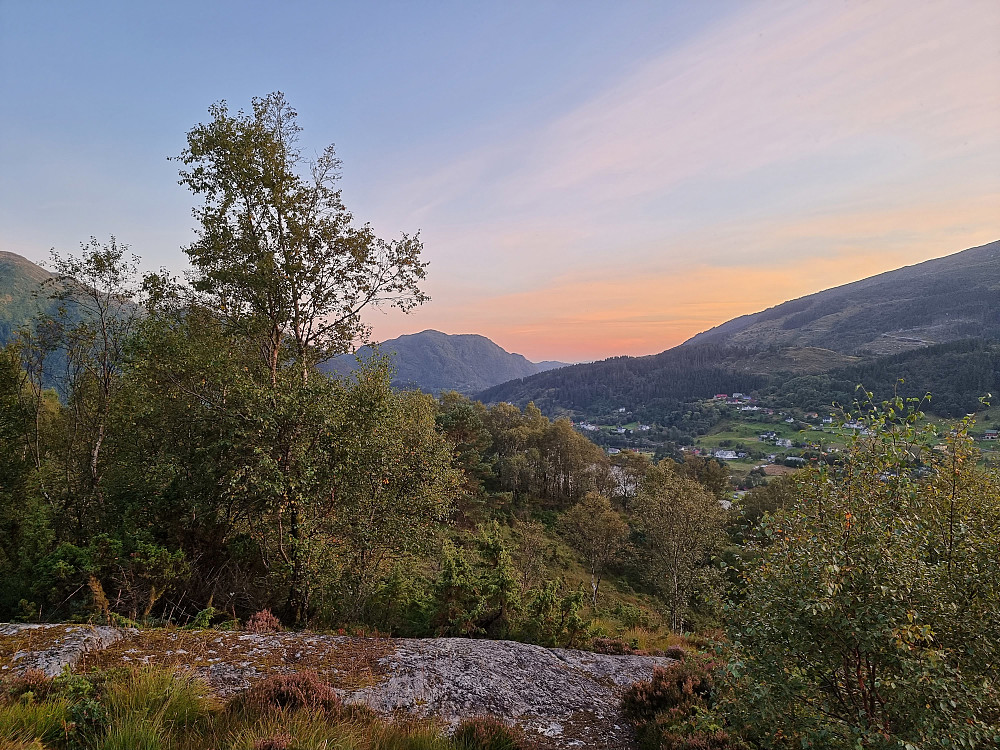 Fra Storoksla mot sør. Livarden i bakgrunnen.