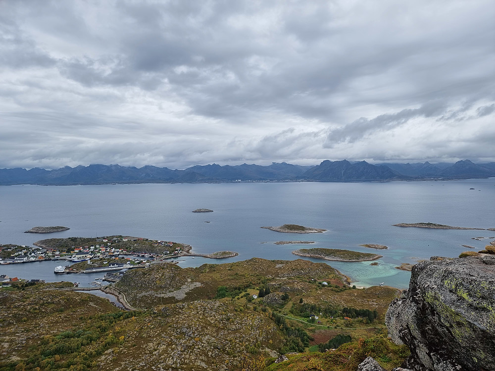 Fra Høgskrova. Svolvær i bakgrunnen.