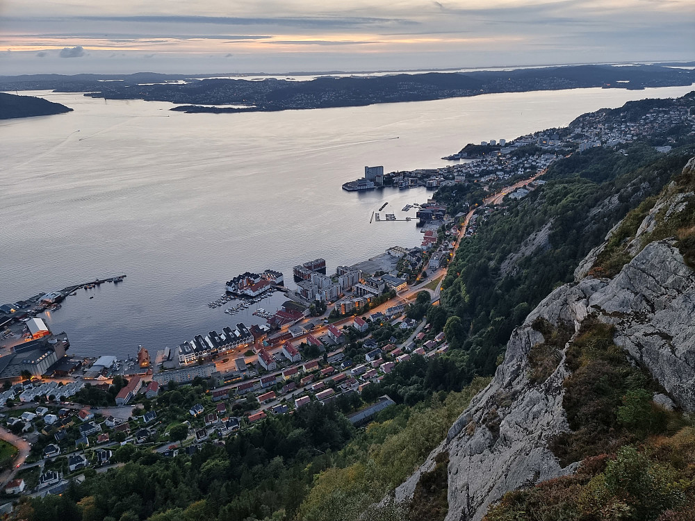 Fra Sandvikspilen. Askøy i bakgrunnen.