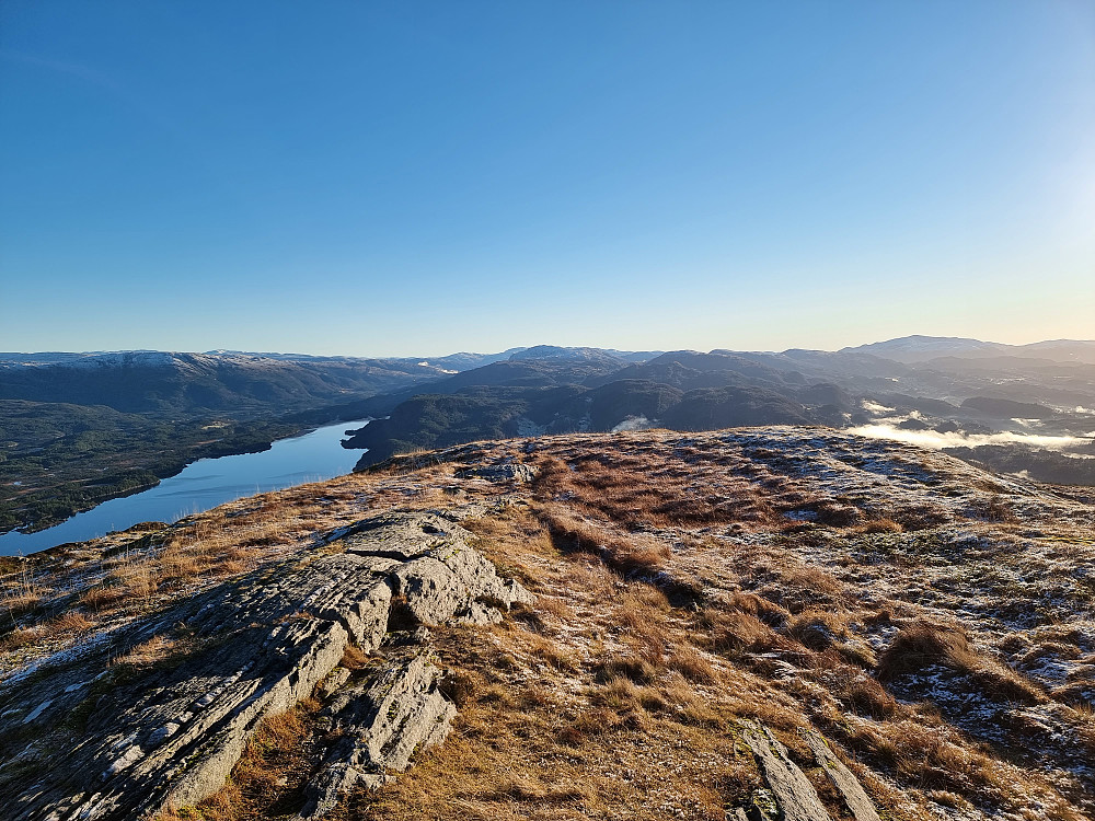 Fra Tveitafjellet mot sørøst.
