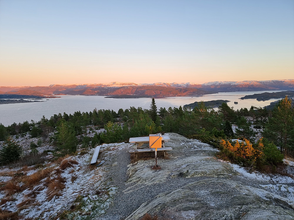 Fra Kolåsfjellet mot øst.
