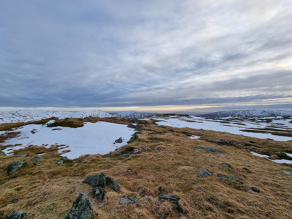 Fra Skåldalsfjellet mot sørvest.