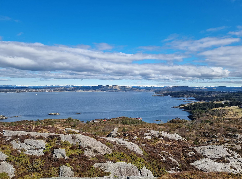 Fra Storafjellet mot nordøst. Morkefjellet i midten.