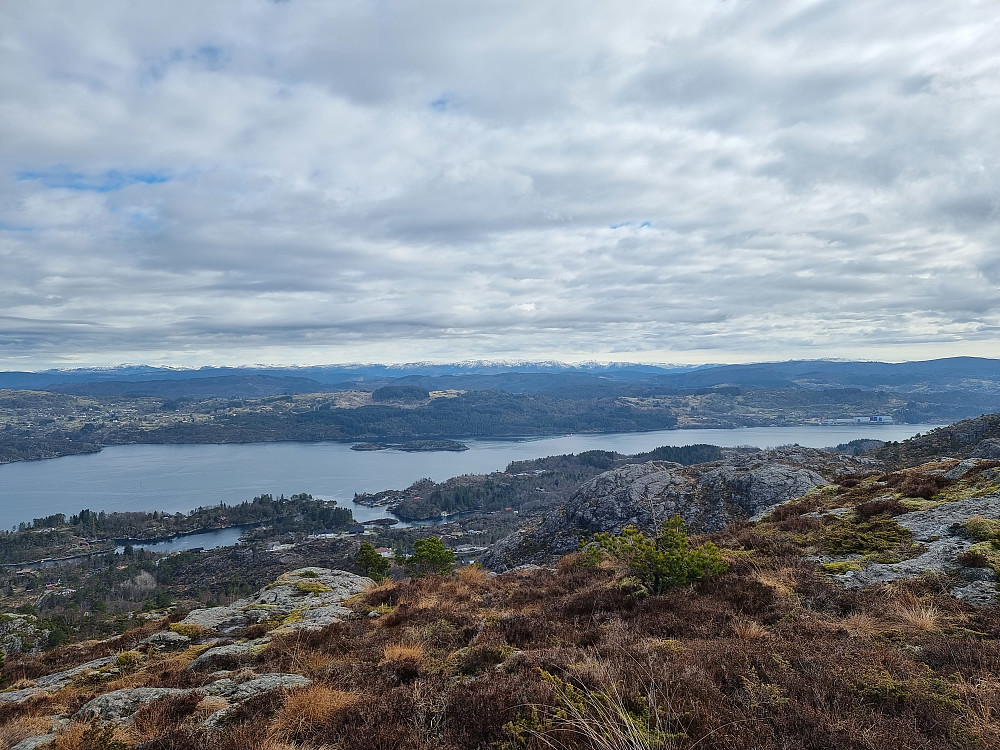 Fra Øyjordsfjellet mot øst.