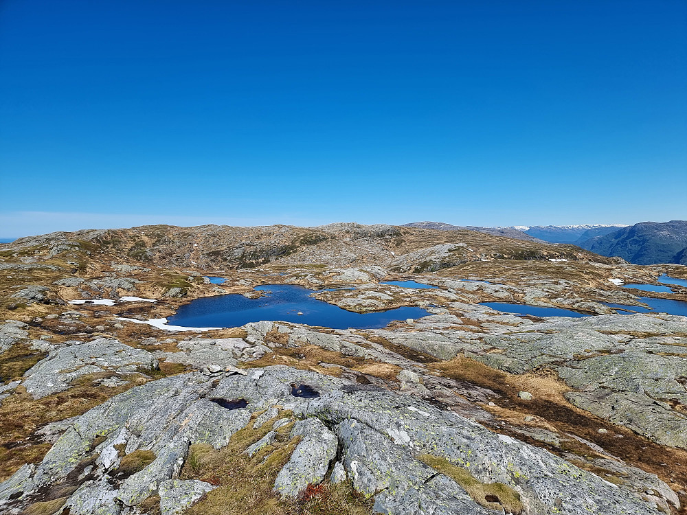 Fra Raudskredbruna mot Rispingen.