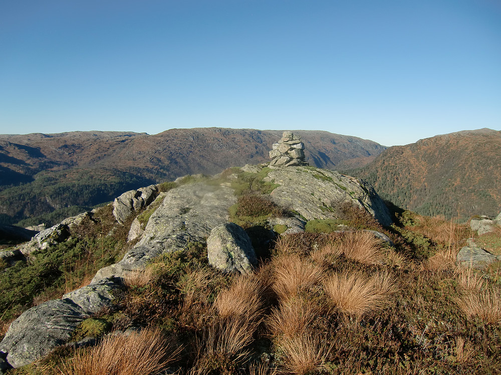 Storlifjellet vesttopp 560