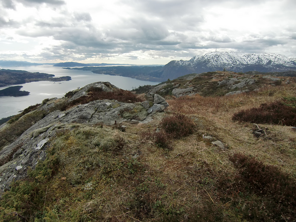 Salsborg nord med bolt i fjell