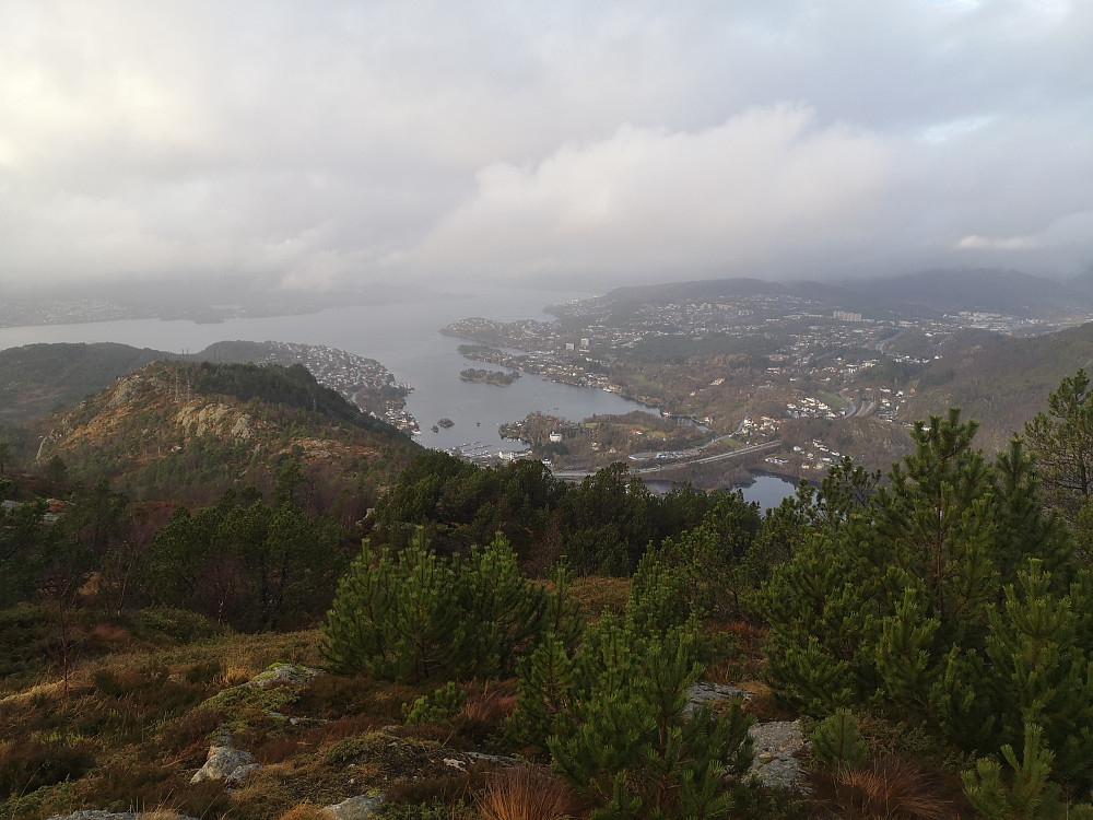 Utsikt fra Dræggehytten mot Eidsvåg 