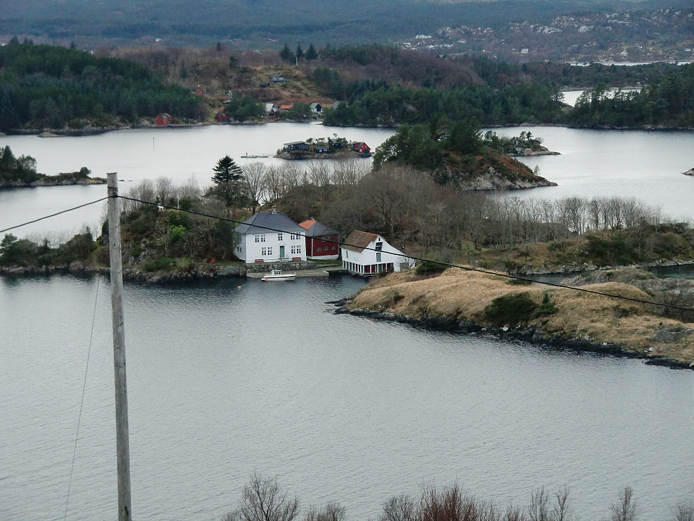 Bukken Gjestgjevarstad på en liten holme rett vest for Stonga