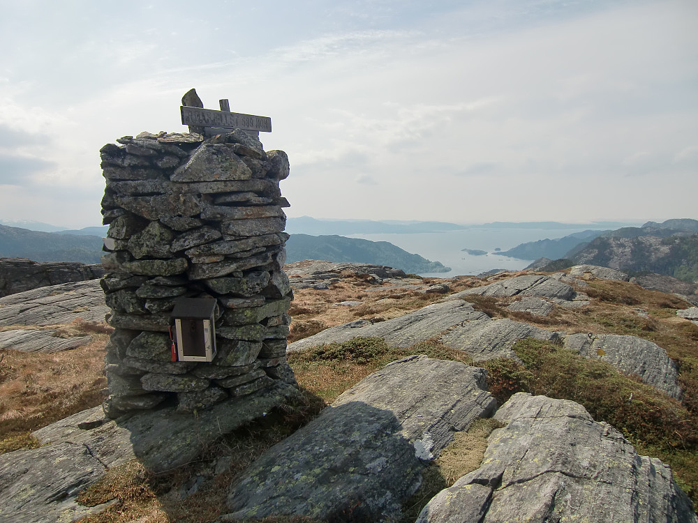 hovedvarden 589 moh.