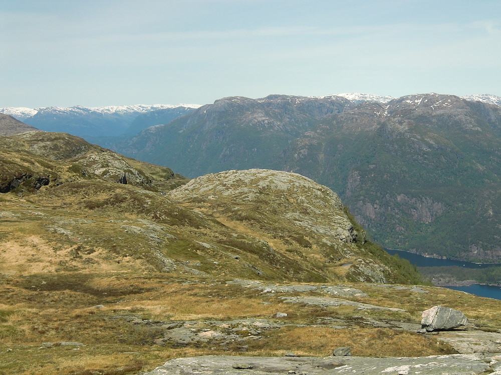 mot Varhauggen 