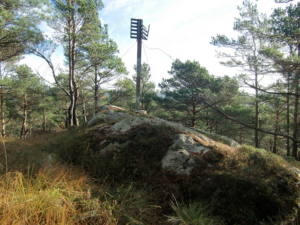 Trig.p toppen 187,0 som ligger litt syd for PB toppen, og er noen cm. lavere.