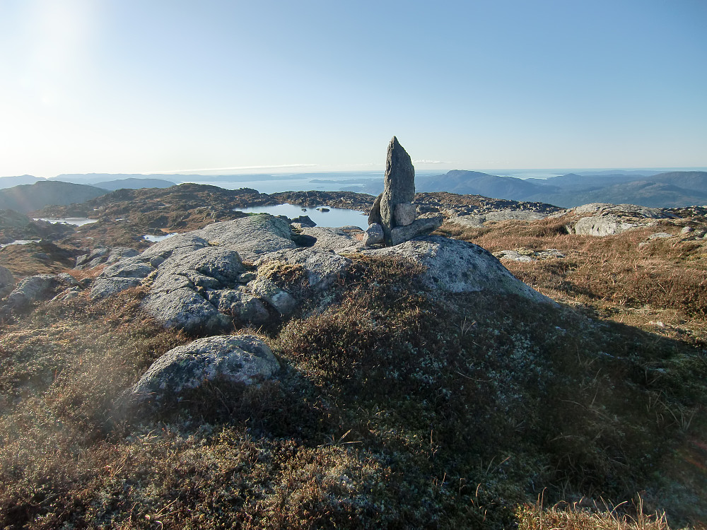 Austre Stemmefjellnakken 853
