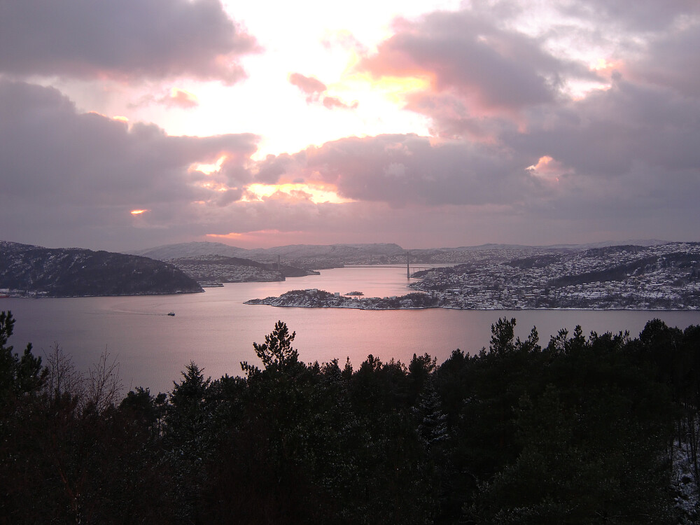 byfjorden fra Ørneberget