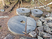 kvernsteinene ved Gullaksdalen