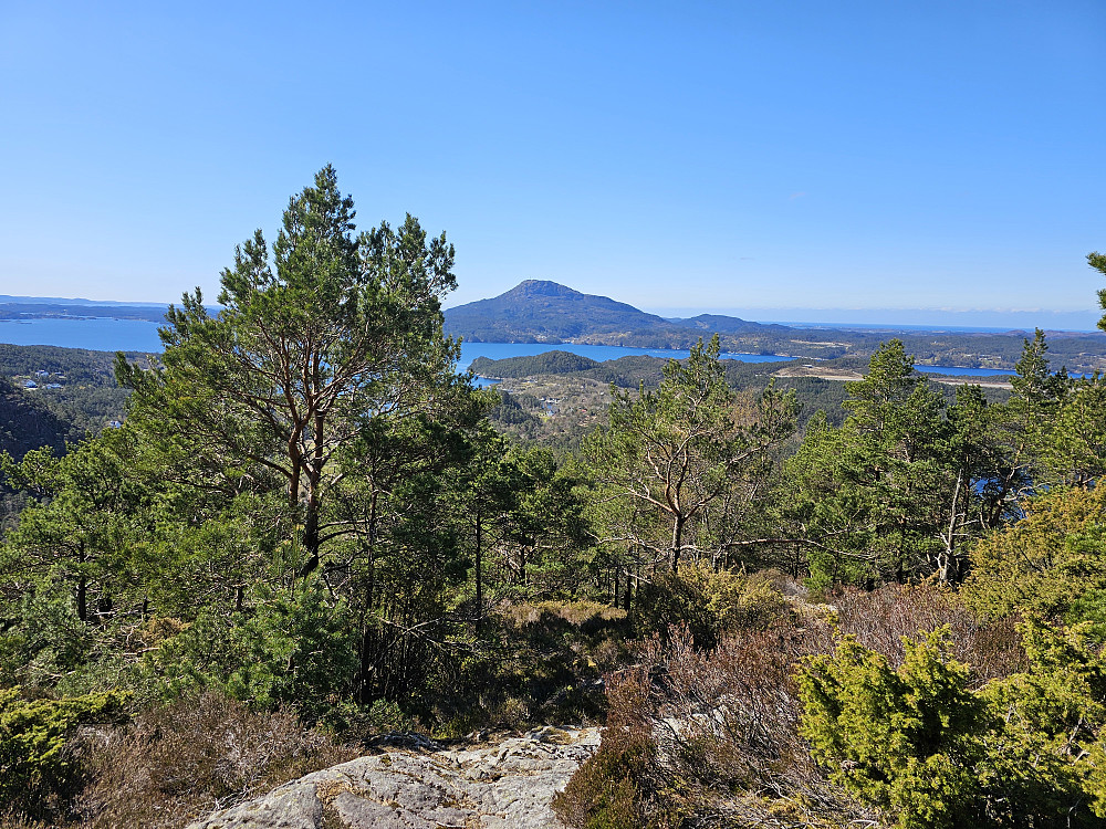 utsikt fra Utsiktspunkt ovenfor Dyvik