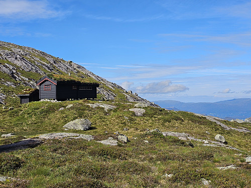 hytte ovenfor Breidaskardet