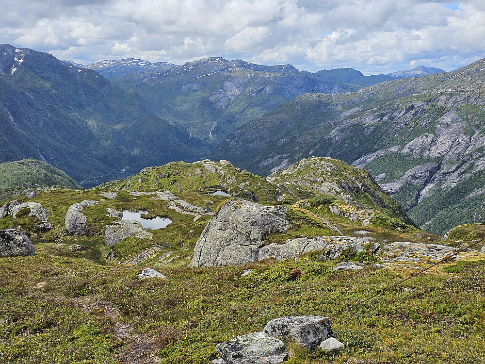 fra varden sett sydover