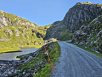 oppe ved Sætertjørna, til høyre ser vi PB. fjellet Vest av Trollegilsbotnen.
