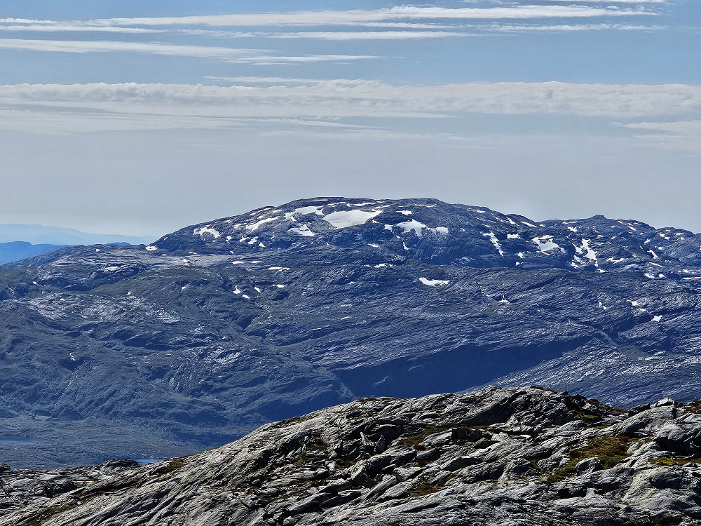 utsikt fra Iendafjellet mot Tveitakvitingen