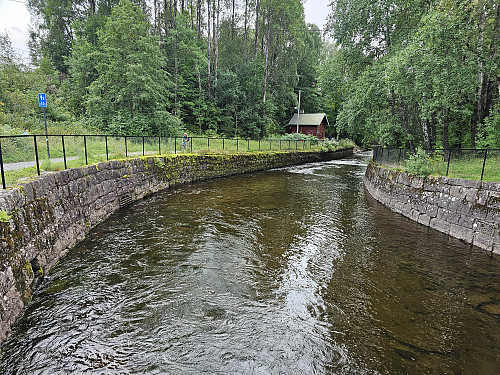 her begynner Akerselva