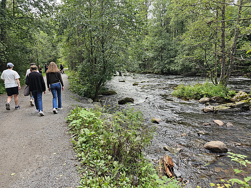 på vei nedover langs med Akerselva 