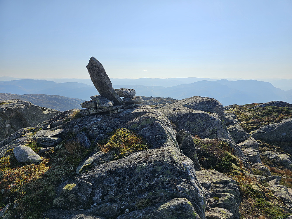 Torrisskarfjellet 1001 sett mot syd