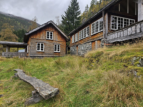 bolig og forsamlingshus