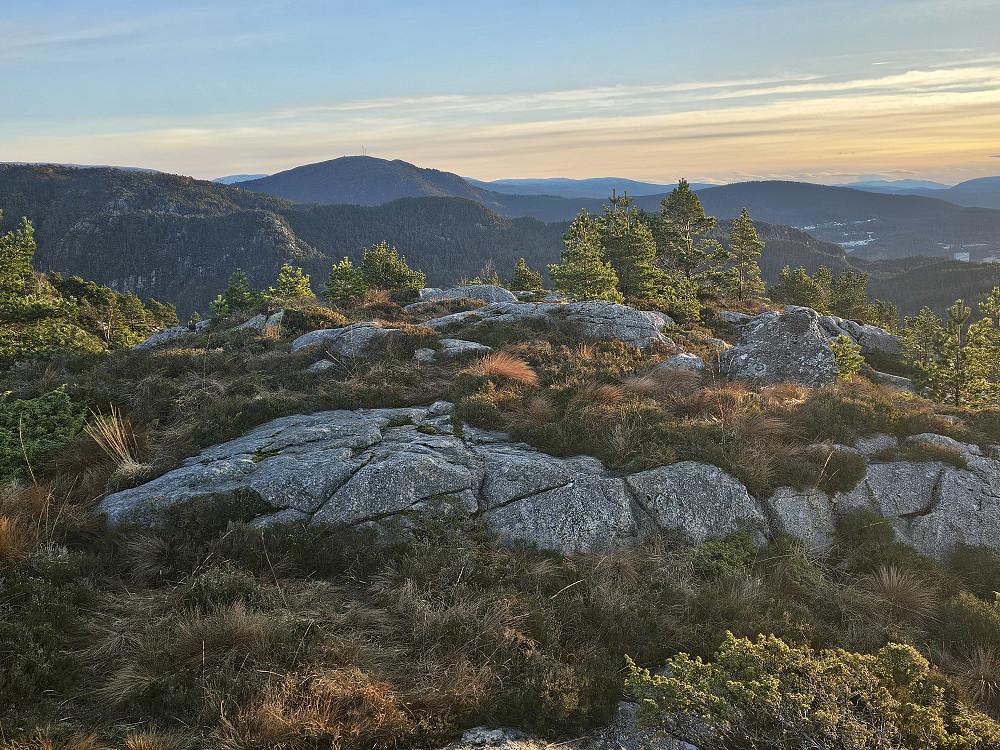 på Små-Lyderhorn