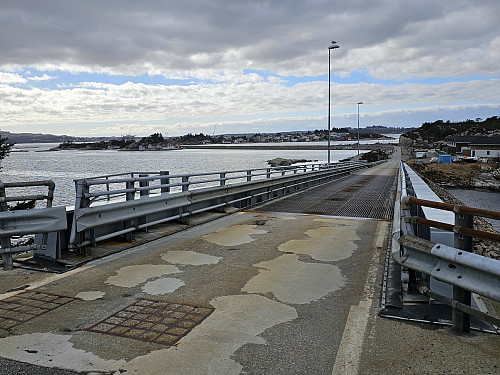 ved broen sett mot Ramsøyna