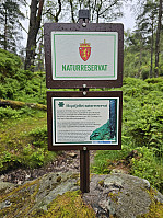 toppen ligger inne i et naturreservat 