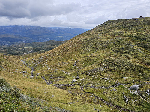 bilde fra stueveggen nedover mot Mødal, Såta oppe til høyre