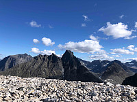 hansun_20220905_6315fe4e36bbb.jpg