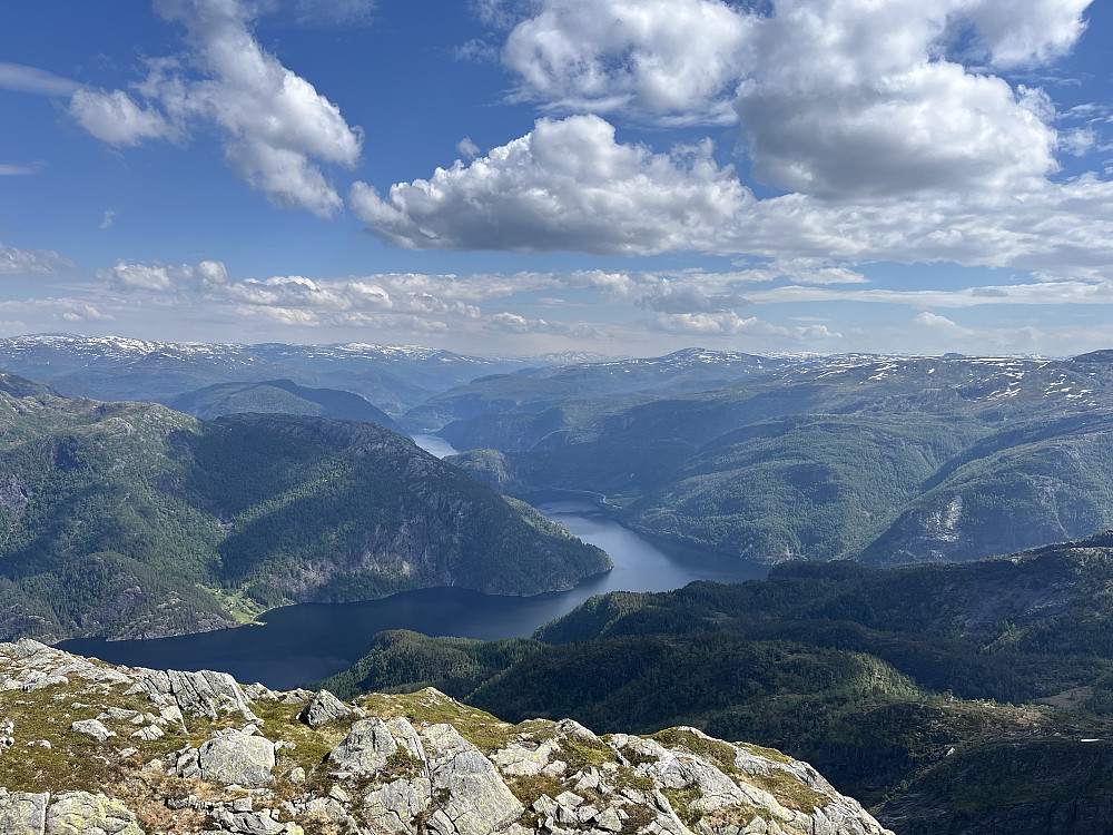 Flott utsikt utover Bolstadfjorden