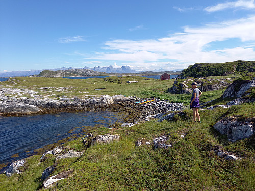 Gikk i land i bukta nord for Indre Vardøya