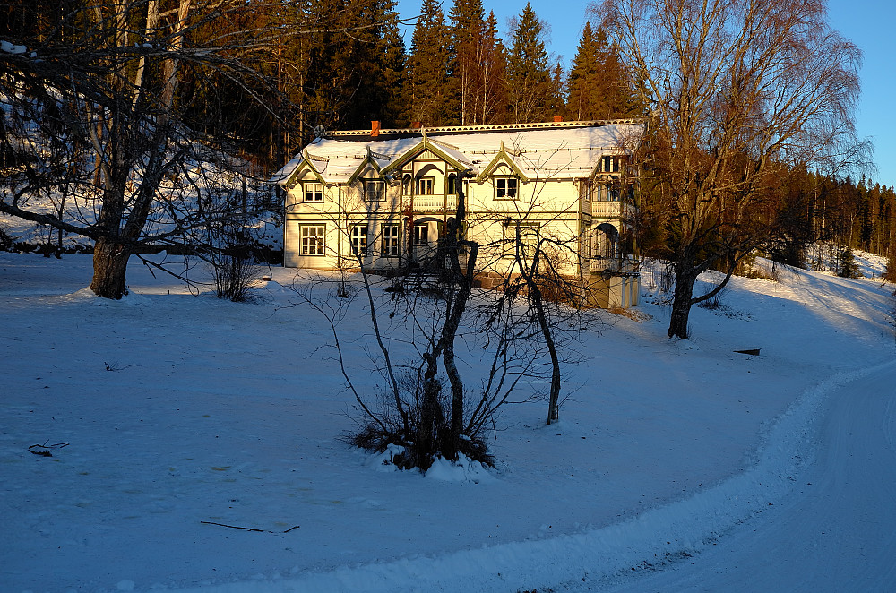 Vestsjøberget gård