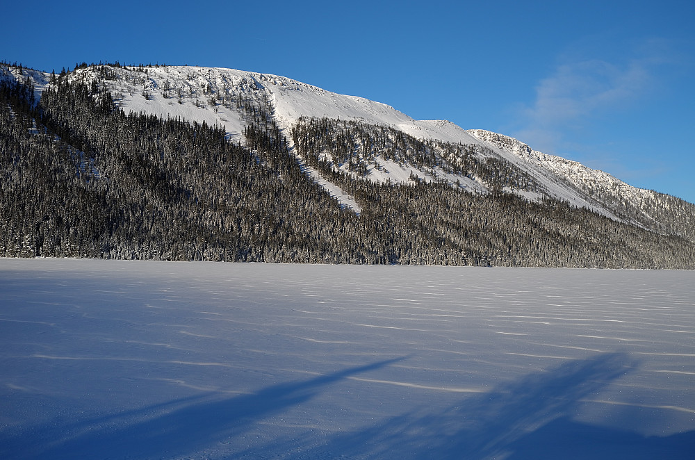 Innsjøen Engeren og Skagsvola