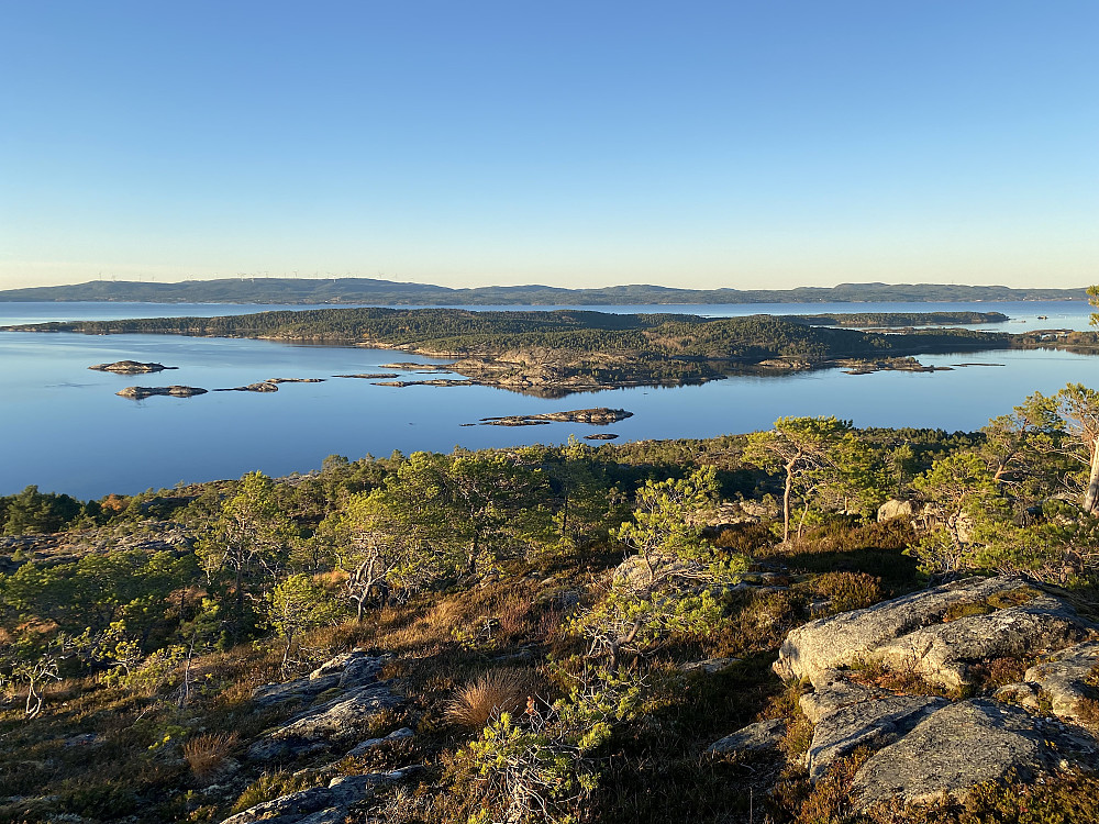Røstøya og Hitra
